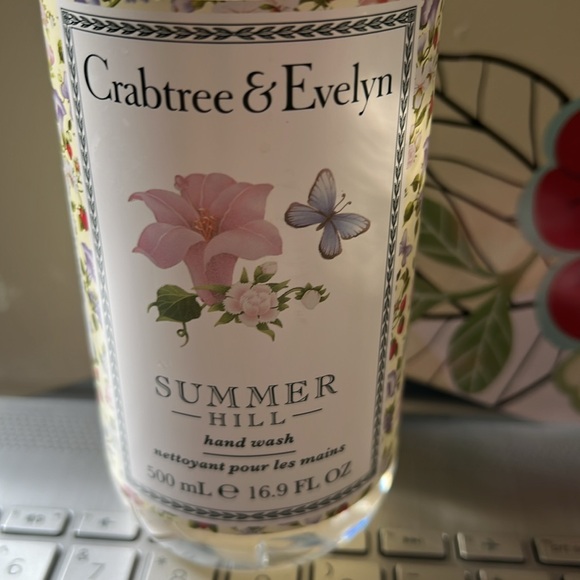 Crabtree & Evelyn Summer Hill Hand Wash 16.9 oz Fresh! - Picture 2 of 6